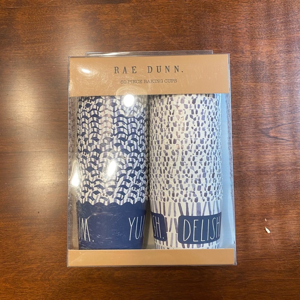 NWT Baking Muffins Cupcakes Cups